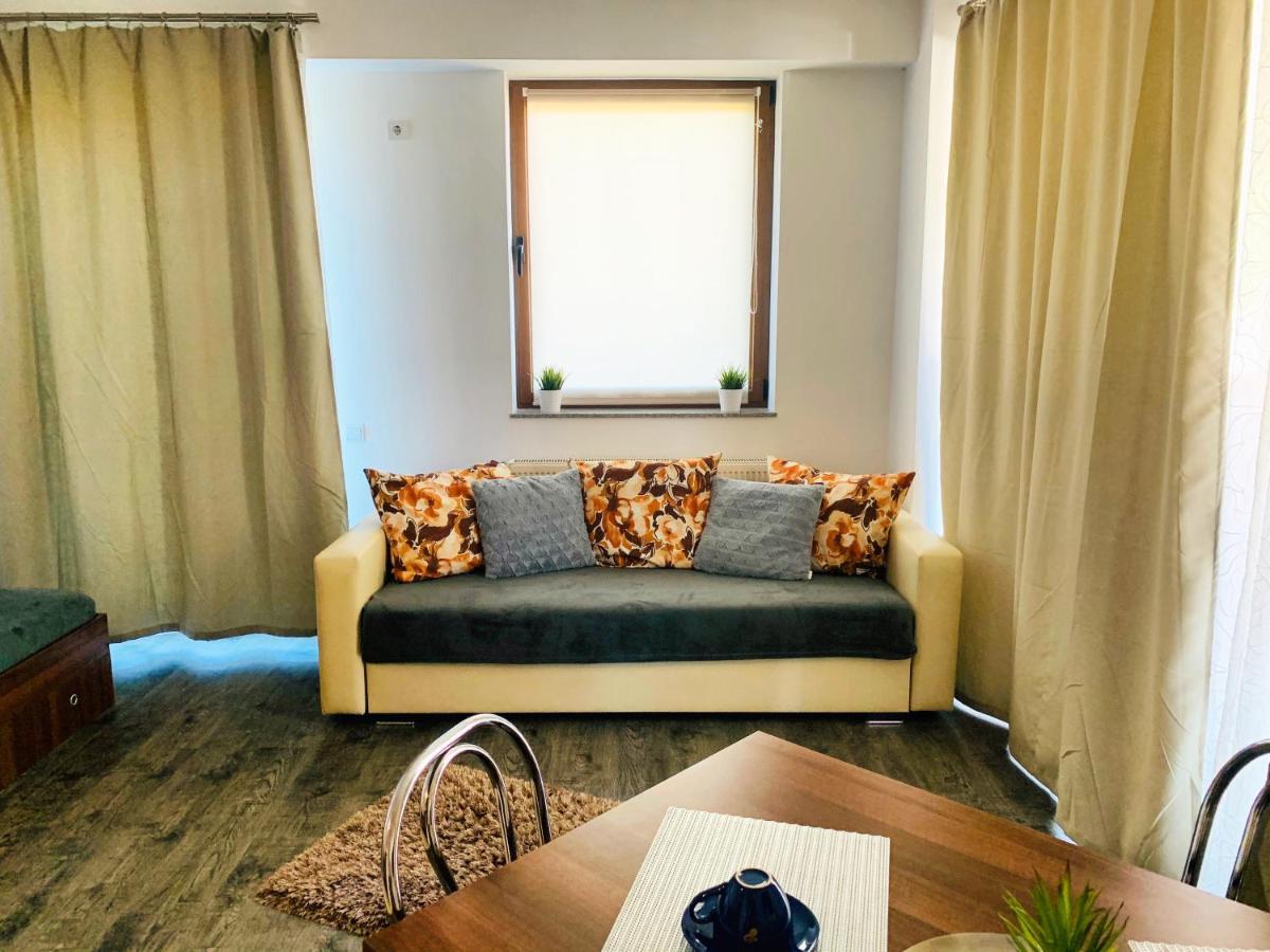 Apartment Seasons Holiday Studio